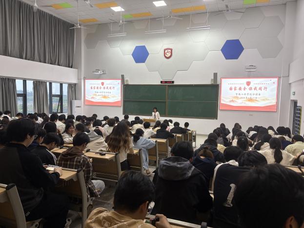 坚定理想信念
